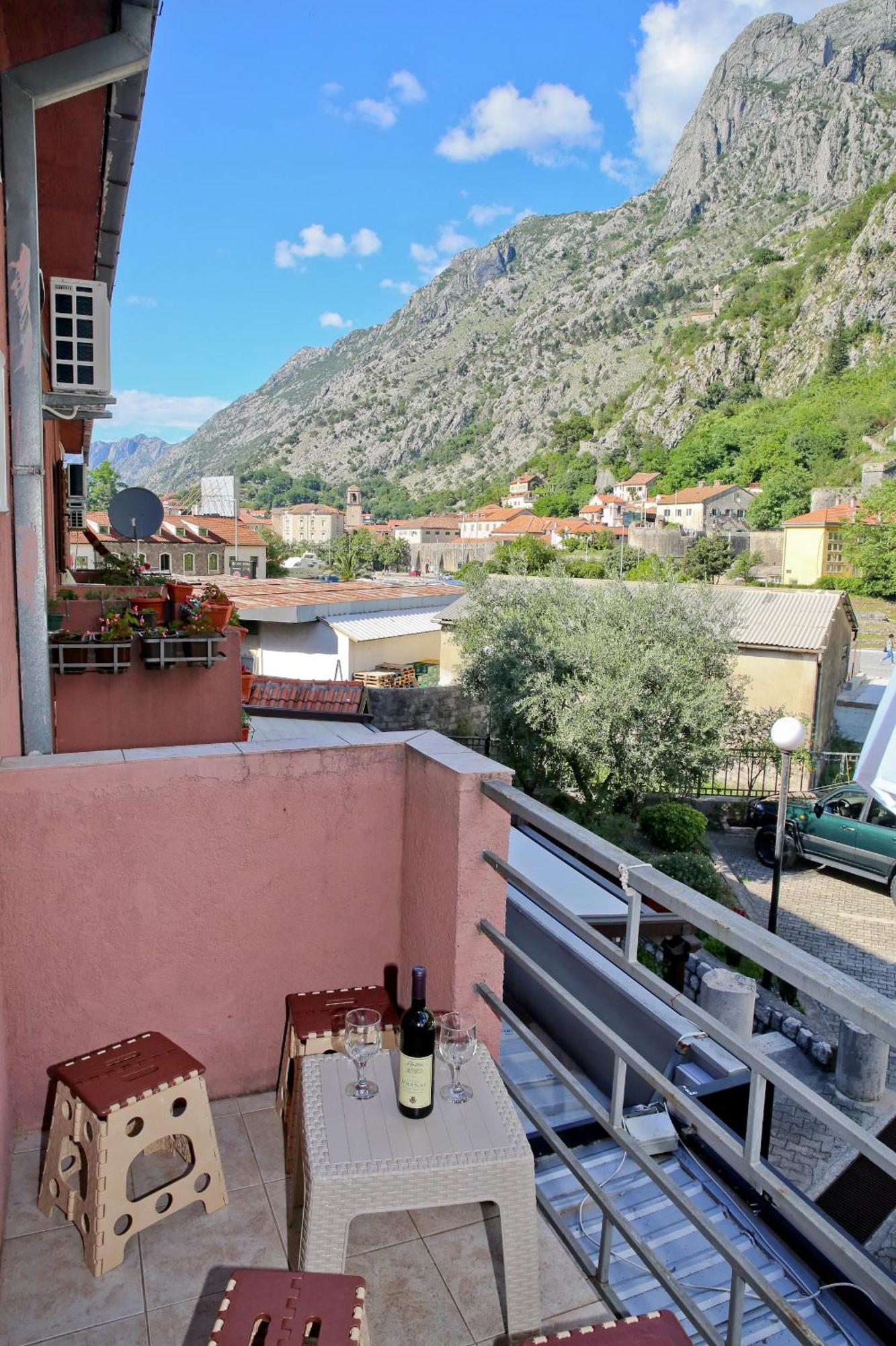 Apartman Tina Gurdic Kotor Eksteriør bilde